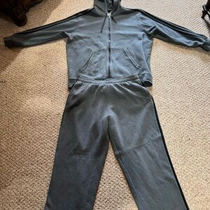 XXL Adidas sweatsuit